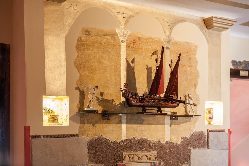 Guest House Roman Horizon Split Exterior photo