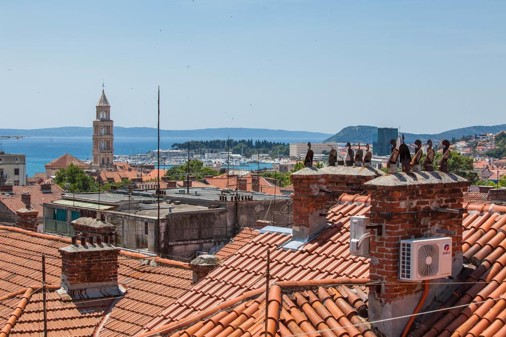 Guest House Roman Horizon Split Exterior photo